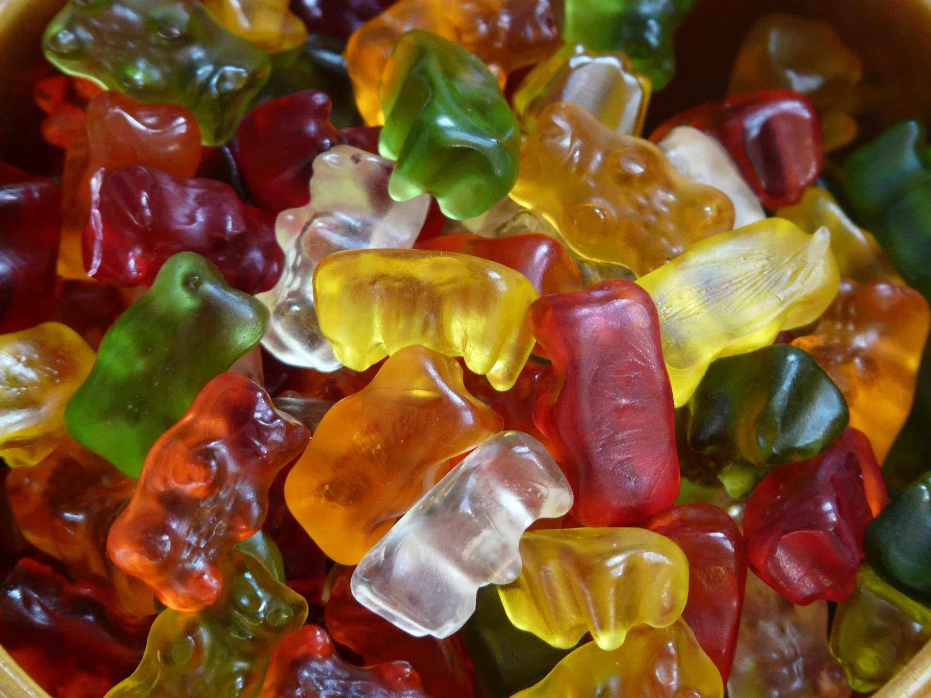 Types of CBD Resin Gummies in Wellness Products: Understanding Their Differences